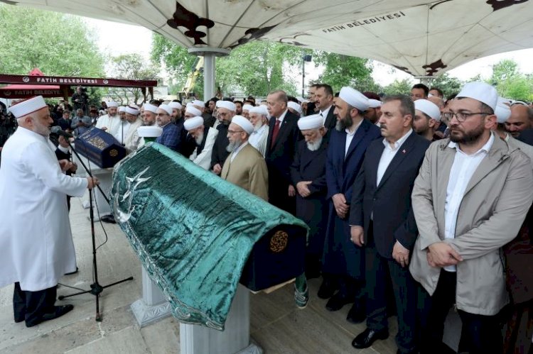 President Erdogan Joins Funeral of Sheikhs Hasan Kılıç and al-Zindani