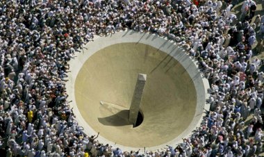 The Symbolic Stoning: Days in Mina During Hajj