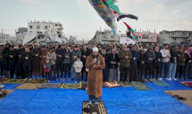 Muslim World Marks Eid Across Two Days as Al-Aqsa Closure and Regional Tensions Cast Shadow