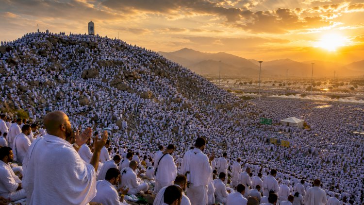 Millions Gather at Arafah as Hajj Reaches Its Peak