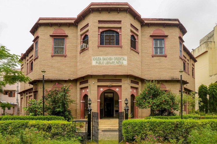 As It Nears Its 135th Year, India's Khuda Bakhsh Library Preserves a Thousand-Year-Old Qur'an and 21,000 Rare Manuscript